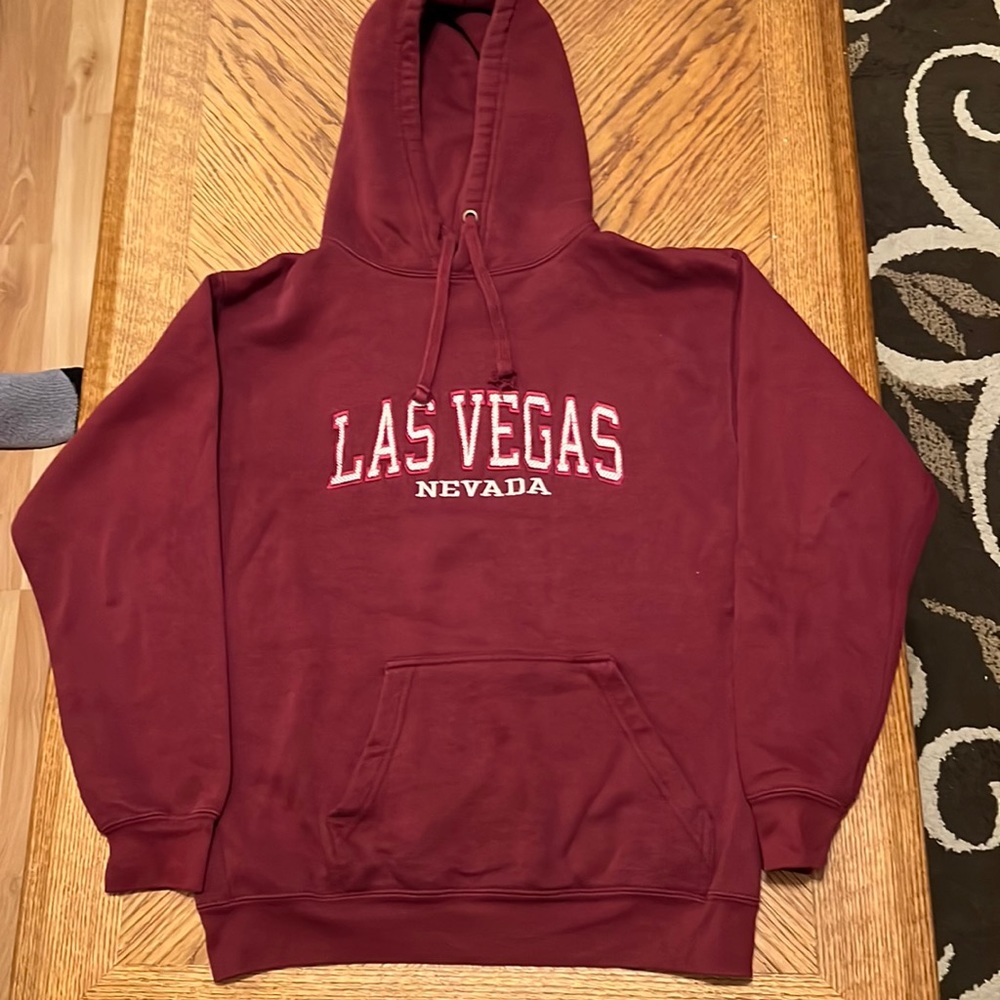Las Vegas Nevada Burgundy hoodie size S